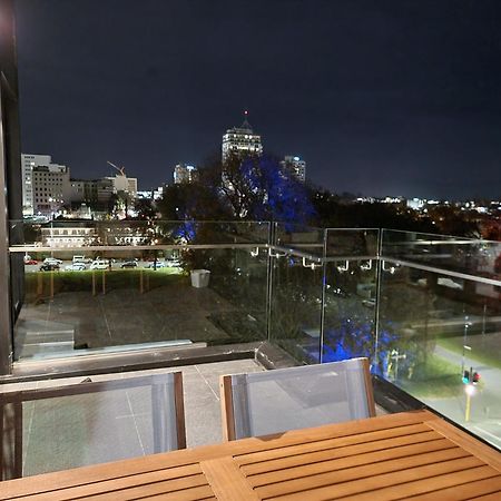 Latimer Loft - Christchurch Holiday Homes Екстериор снимка