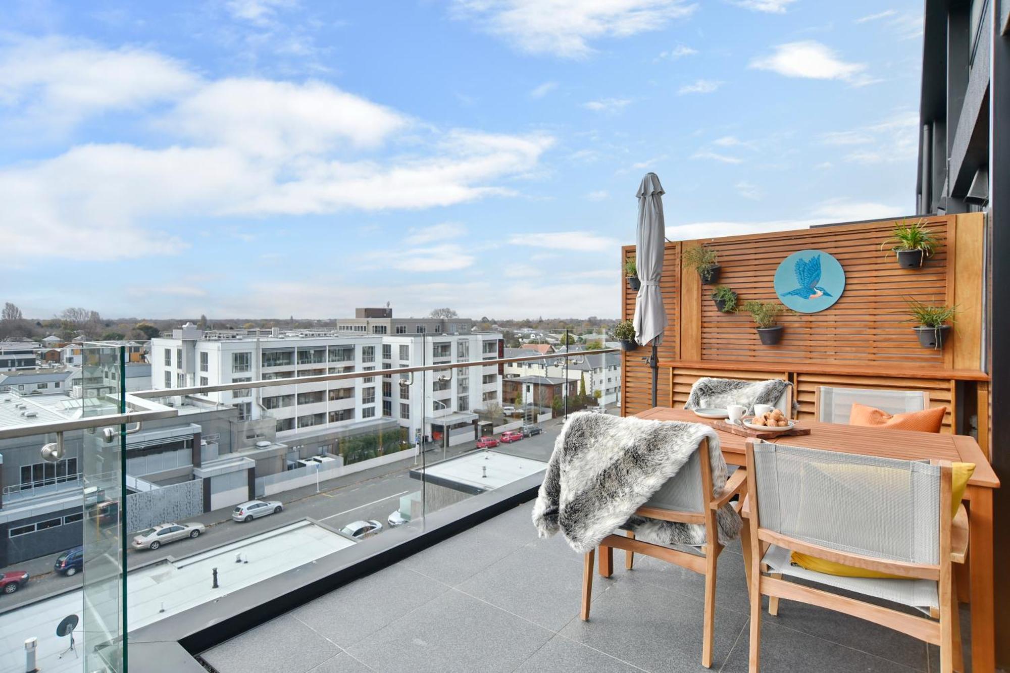 Latimer Loft - Christchurch Holiday Homes Екстериор снимка